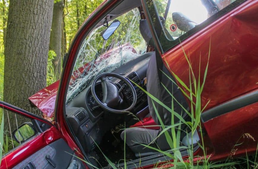 V osidlech démona 01 – Tajemný dům