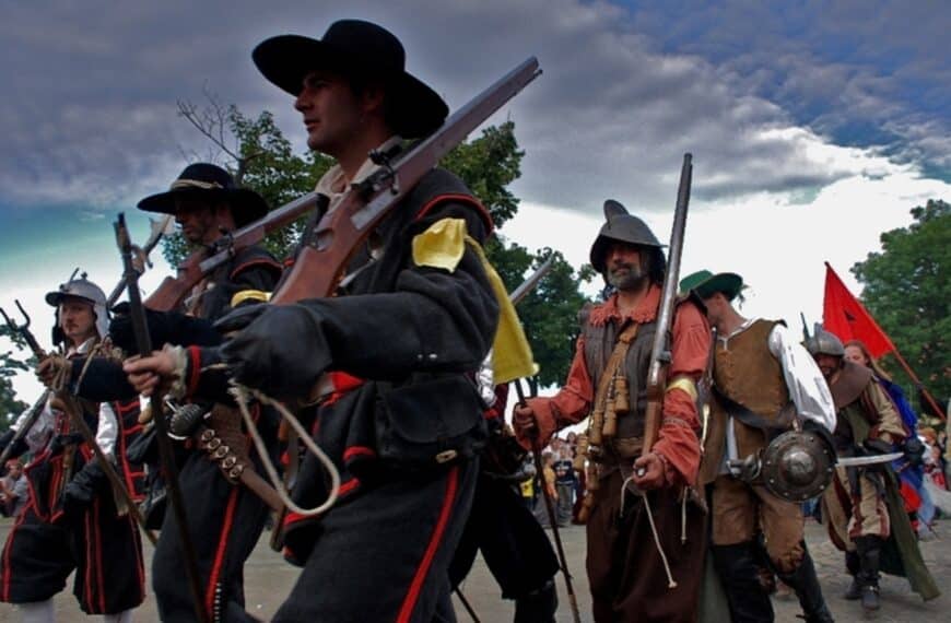 Dívka s medailonem 🇨🇿