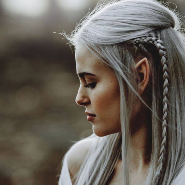Lyra – vlčí žena 🇨🇿